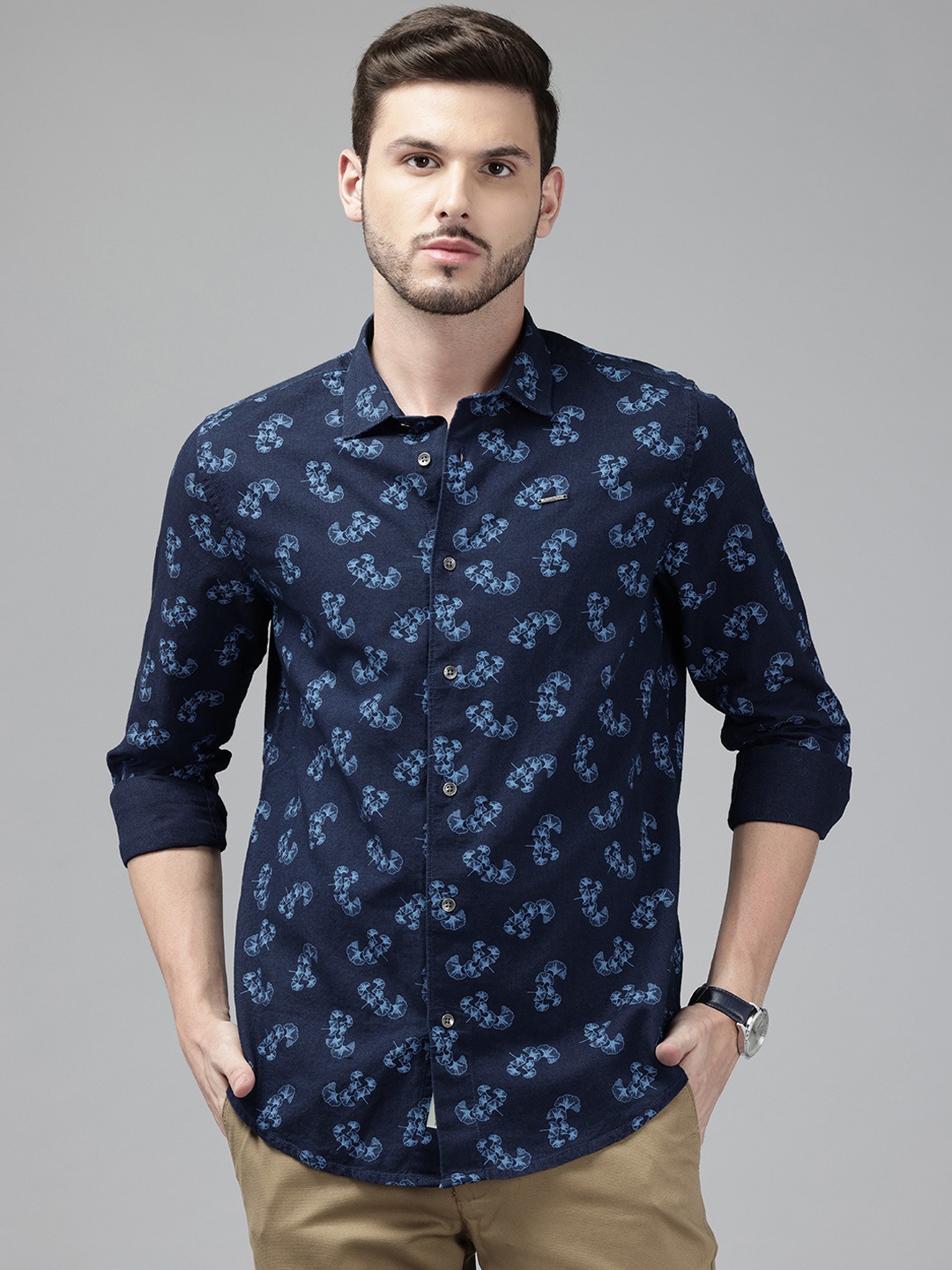 

Blackberrys Men Slim Fit Floral Pure Cotton Casual Shirt, Navy blue