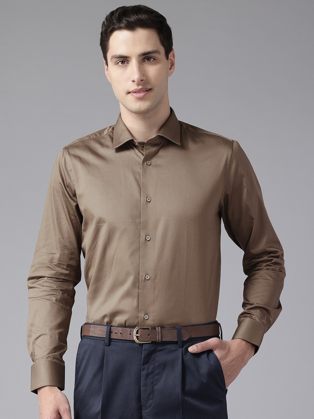 

Blackberrys Men Slim Fit Opaque Semiformal Shirt, Olive