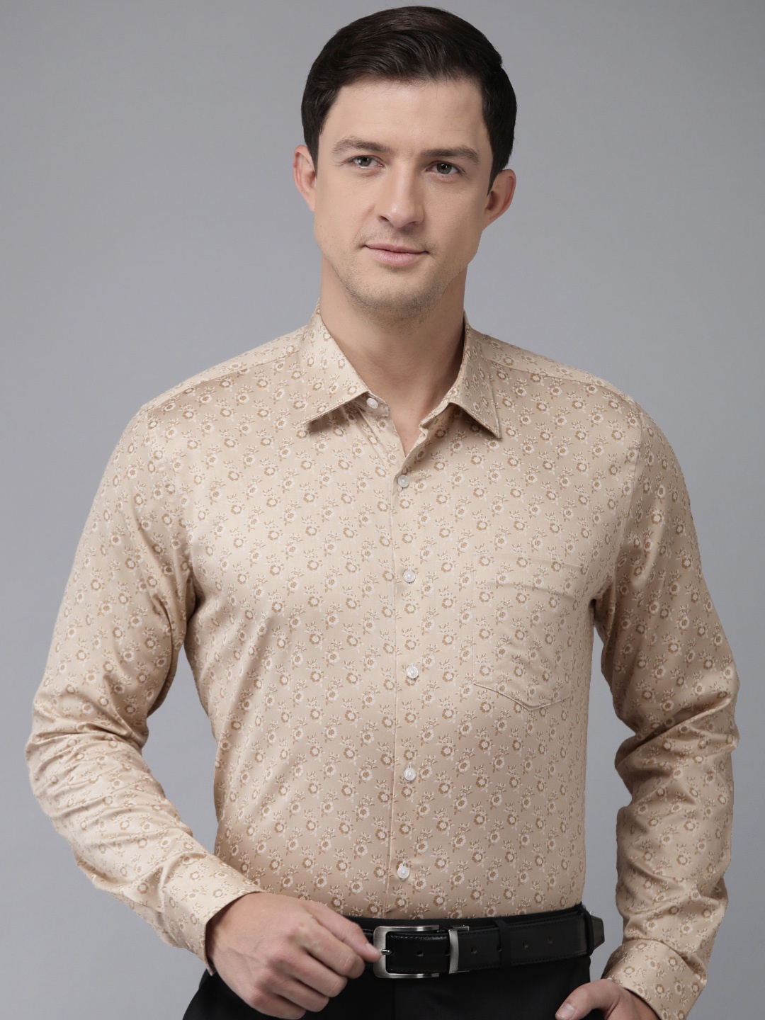 

Van Heusen Pure Cotton Slim Fit Floral Opaque Printed Formal Shirt, Beige