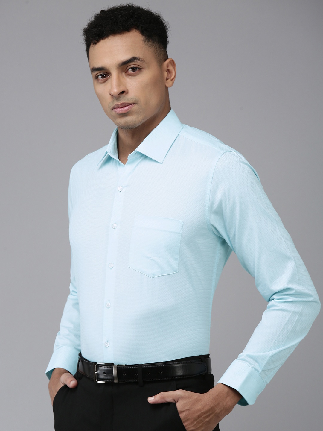 

Van Heusen Pure Cotton Textured Slim Fit Opaque Formal Shirt, Blue