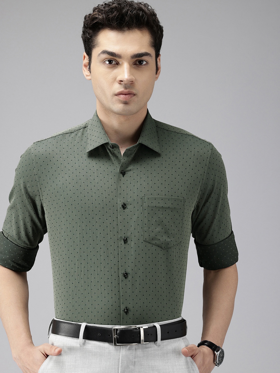 

Van Heusen Pure Cotton Self-Design Textured Slim Fit Formal Shirt, Green