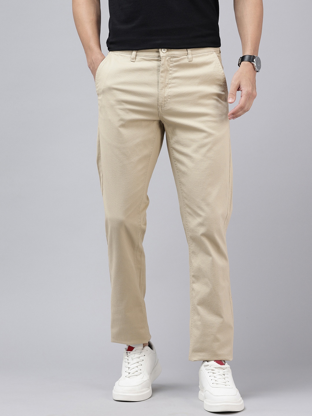 

Van Heusen Sport Men Slim Fit Chinos Trousers, Beige