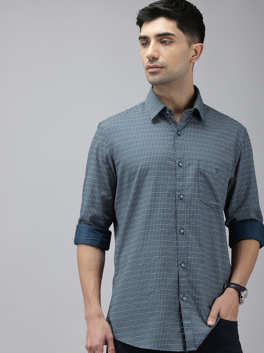 

Van Heusen Sport Pure Cotton Slim Fit Geometric Printed Casual Shirt, Teal