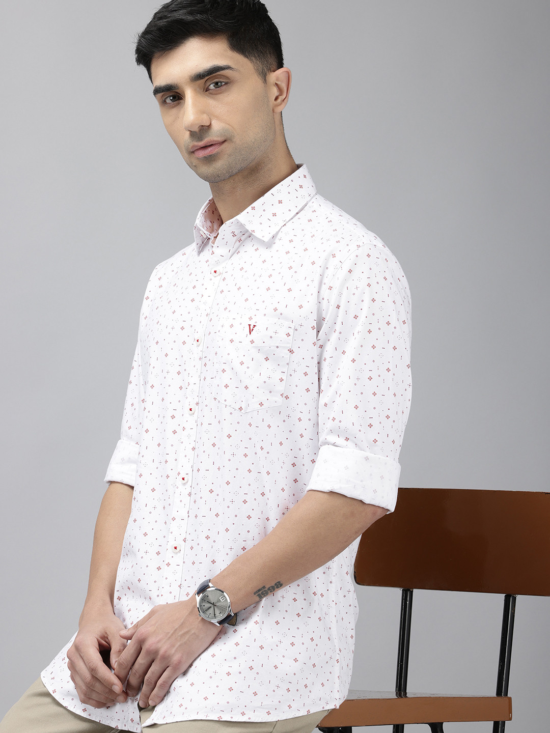 

Van Heusen Sport Pure Cotton Slim Fit Geometric Printed Casual Shirt, White