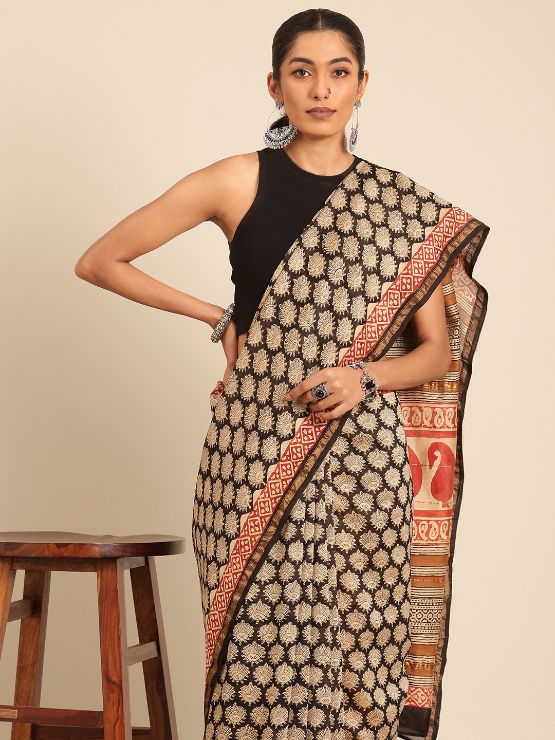 

Taavi Ethnic Motifs Printed Silk-Cotton Chanderi Saree, Black