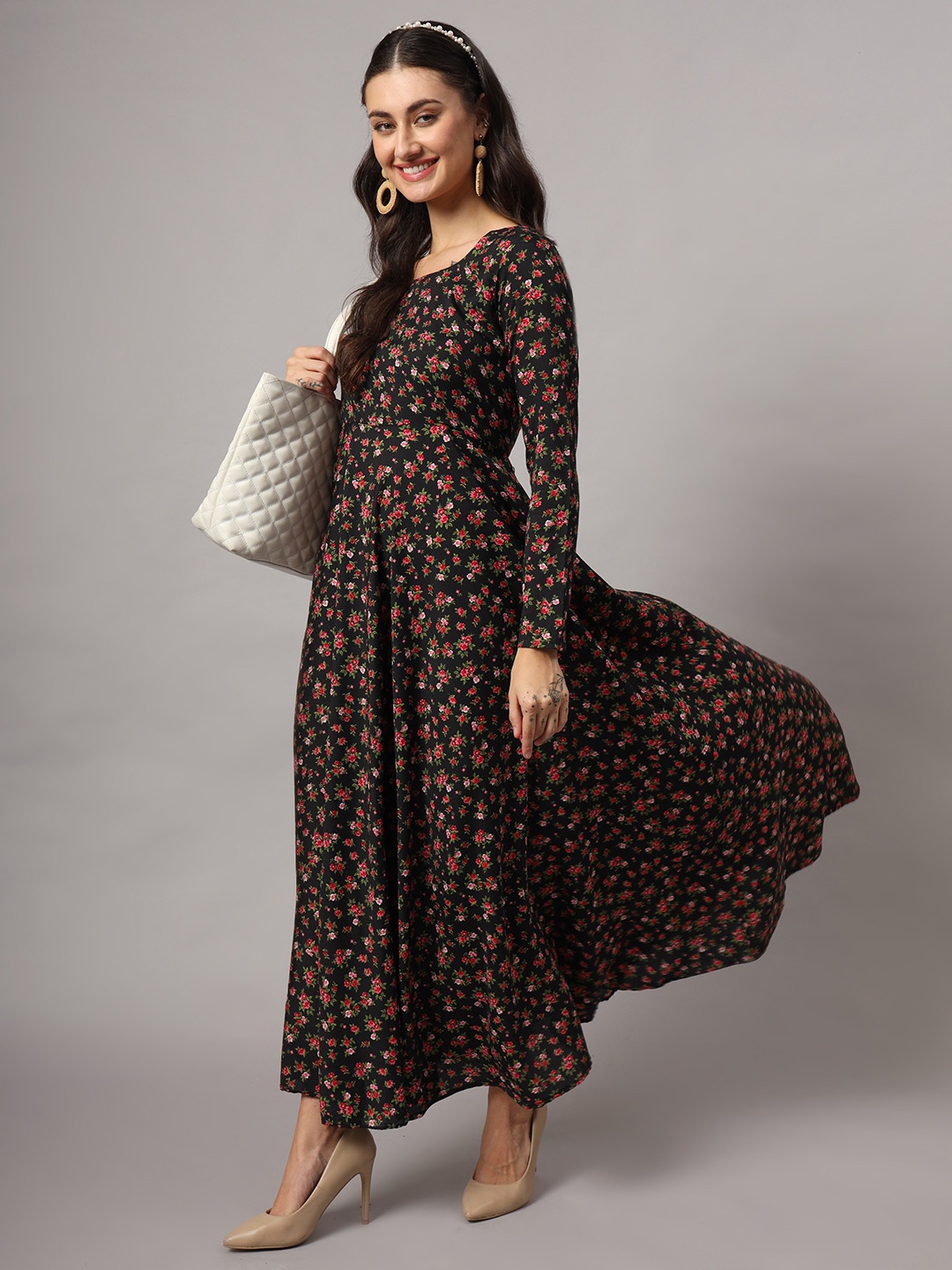 

DHAKRE FASHION Floral Printed Round Neck Anarkali Kurta, Black