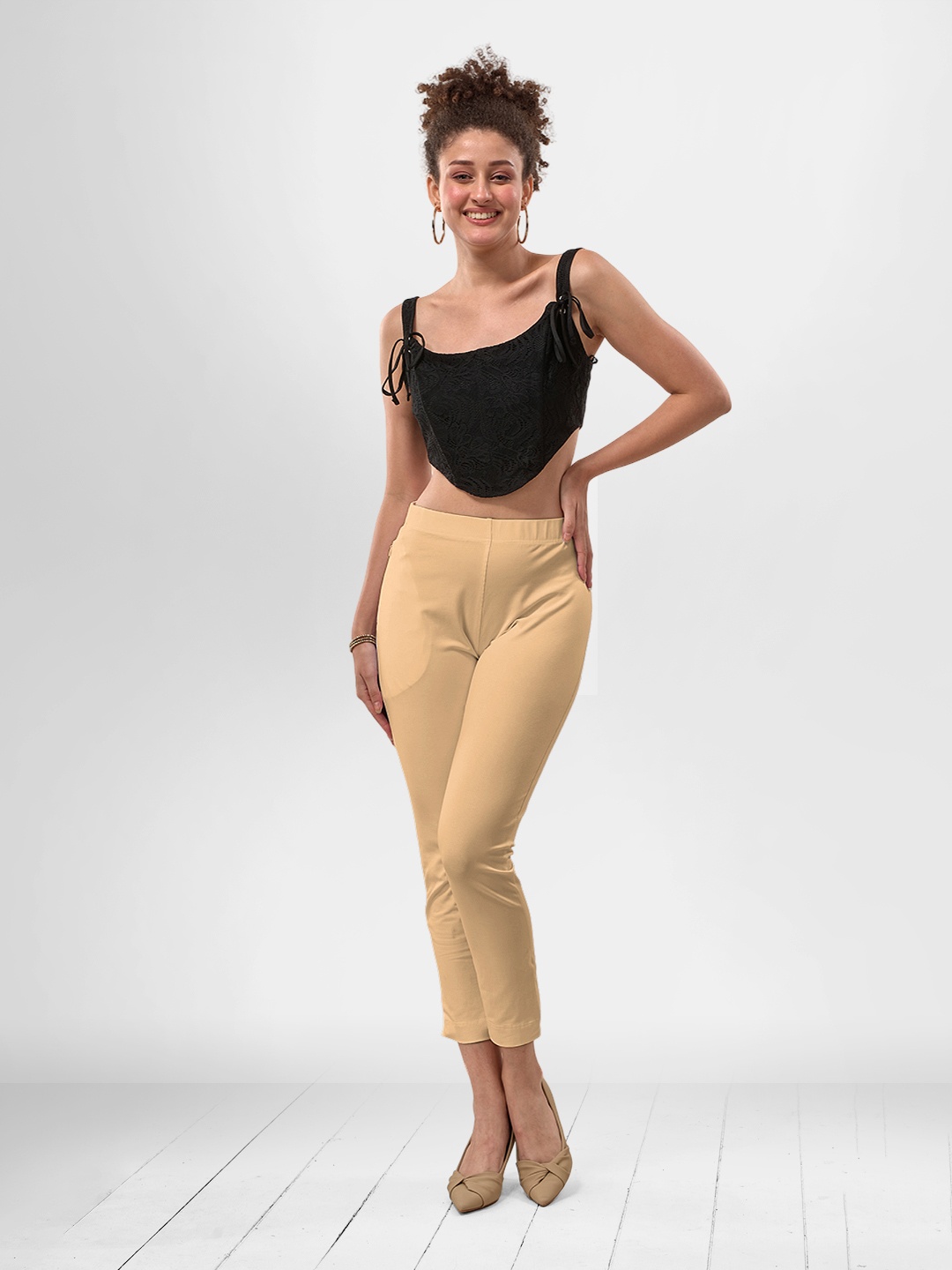 

LYRA Women Relaxed Straight Leg Straight Fit Trousers, Nude