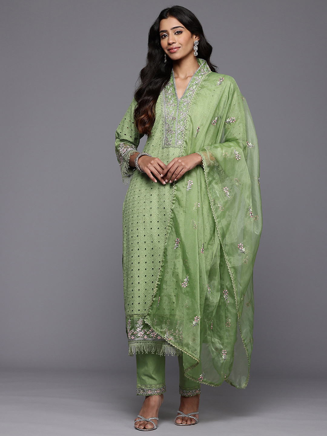 

Varanga Embroidered Thread Work Kurta With Trousers & Dupatta, Green