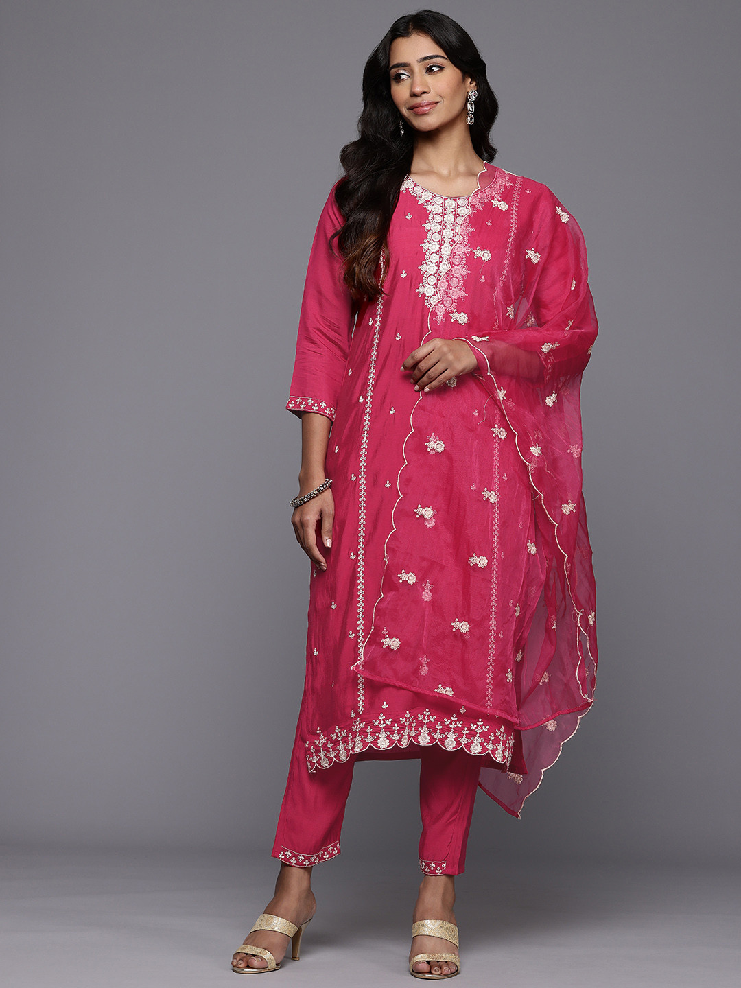 

Varanga Floral Embroidered Panelled Thread Work Kurta With Trousers & Dupatta, Rose