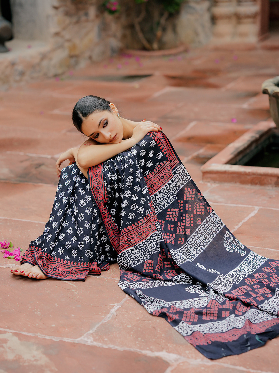 

Libas Ajrak Pure Cotton Saree, Black