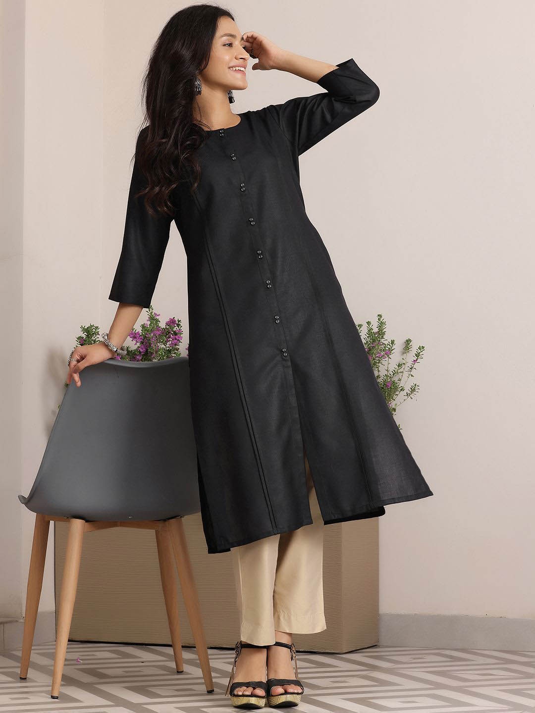 

Libas Round Neck Straight Kurta, Black