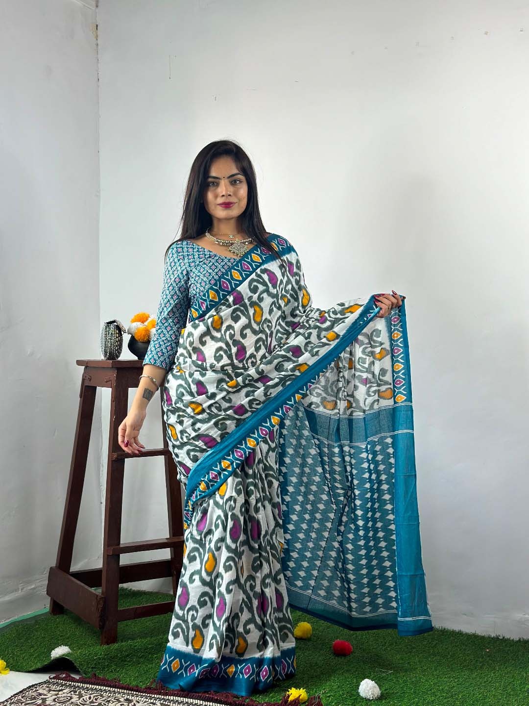 

Anouk Printed Ethnic Motifs Pure Cotton Bagru Saree, White