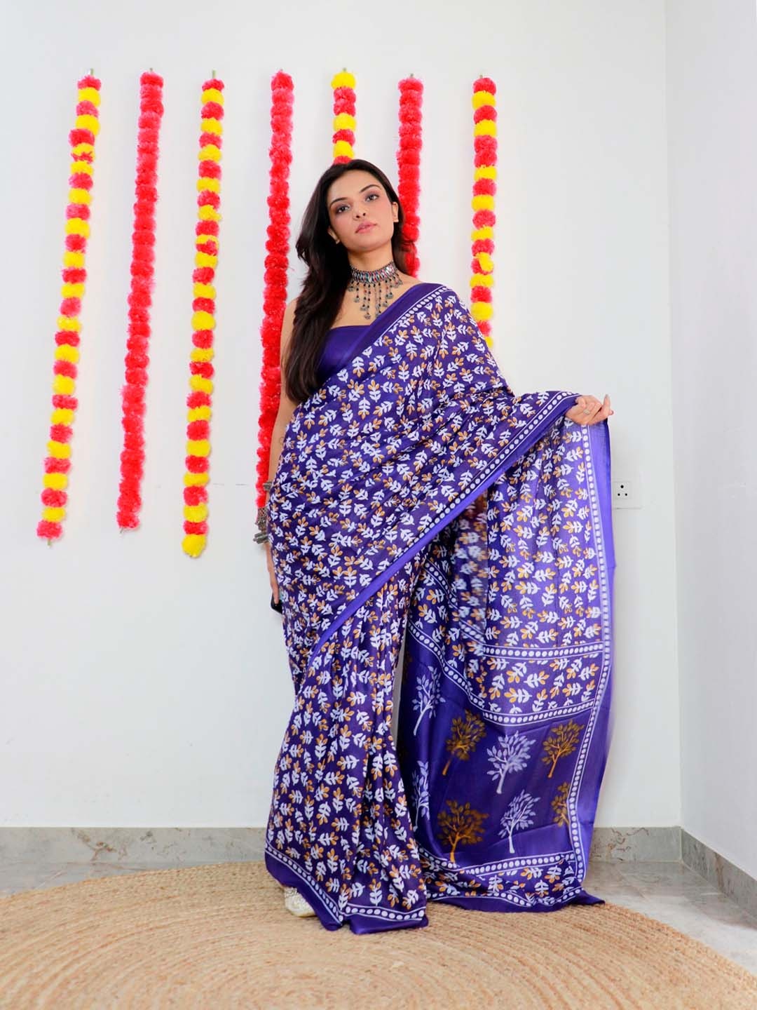 

Anouk Floral Printed Pure Cotton Bagru Saree, Navy blue