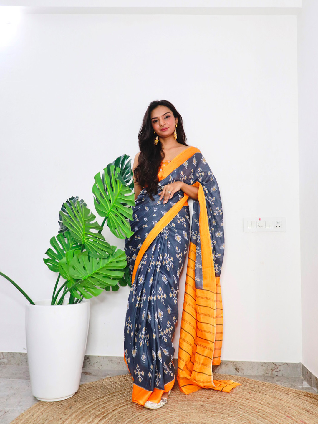 

Anouk Ethnic Motifs Pure Cotton Bagru Saree, Grey