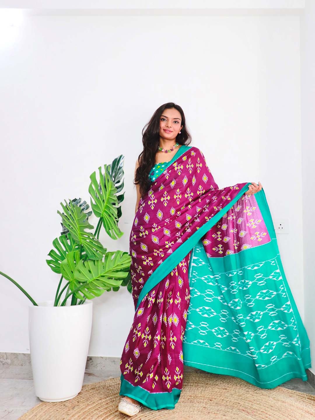 

Anouk Floral Pure Cotton Bagru Saree, Magenta
