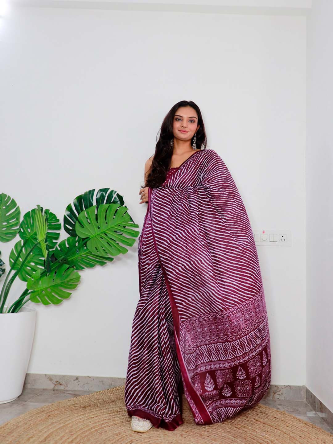 

Anouk Printed Striped Pure Cotton Bagru Saree, Purple