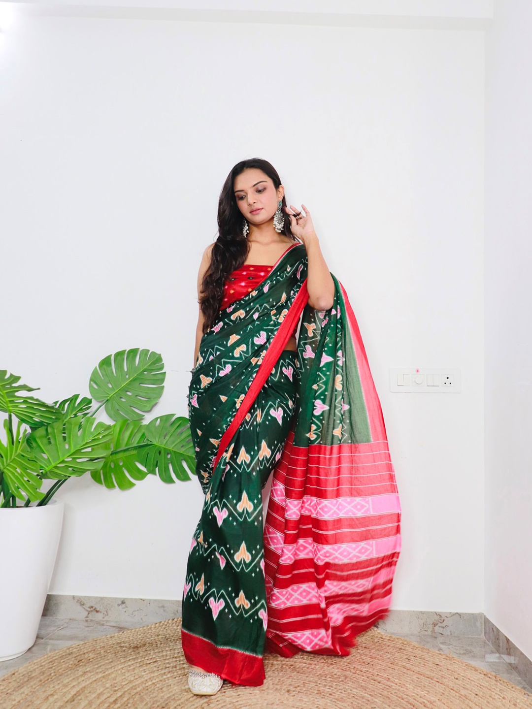 

Anouk Ethnic Motifs Printed Pure Cotton Bagru Saree, Green