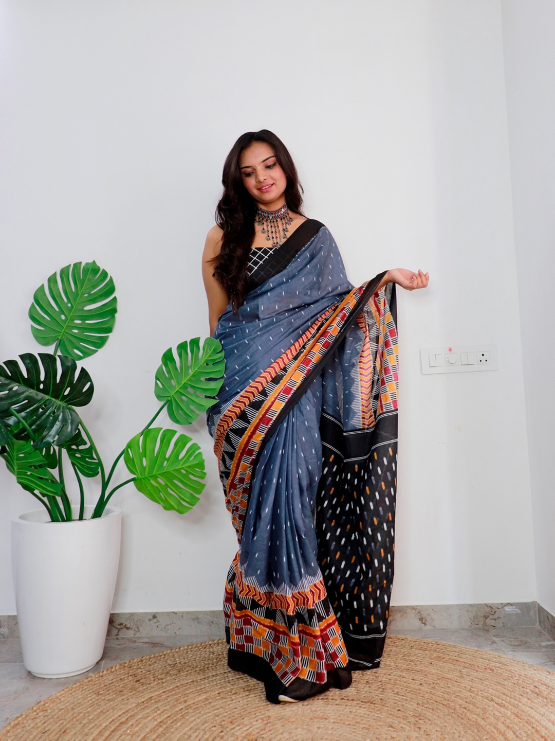 

Anouk Ethnic Motifs Pure Cotton Bagru Saree, Grey