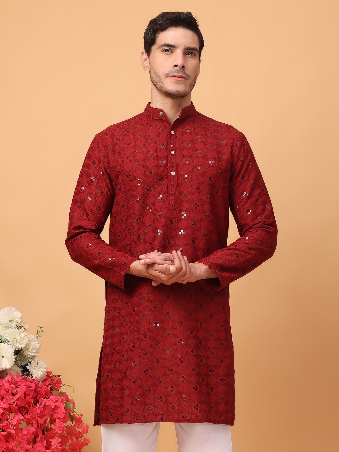

Hangup Geometric Embroidered Thread Work Straight Kurta, Red