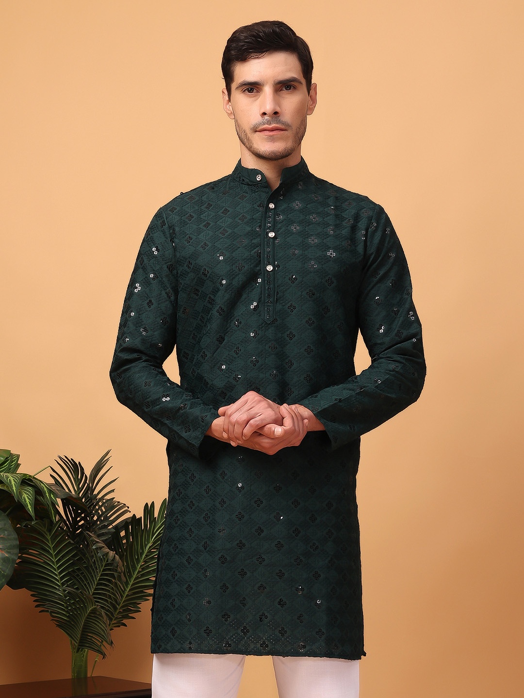 

Hangup Geometric Embroidered Thread Work Straight Kurta, Green