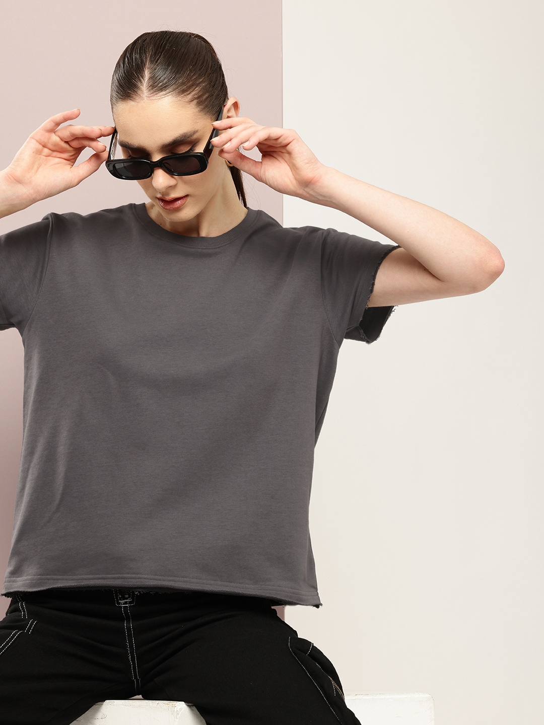 

DILLINGER Women Ultra Soft Drapey Cotton Crew Neck Boxy T-Shirt, Grey
