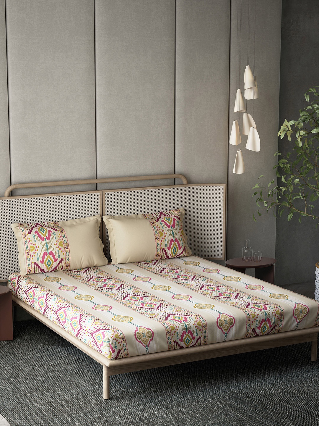 

DDecor Pink & Cream-Coloured Ethnic Motifs 144 TC Pure Cotton King Bedsheet Set