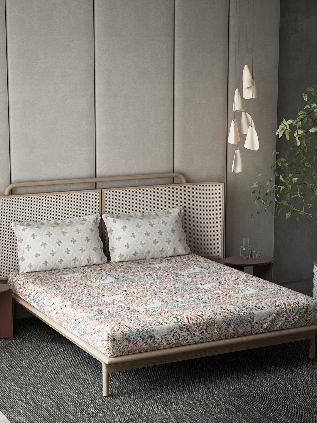 DDecor Pink & Blue Ethnic Motifs 144 TC Pure Cotton King Bedsheet with 2 Pillow Covers