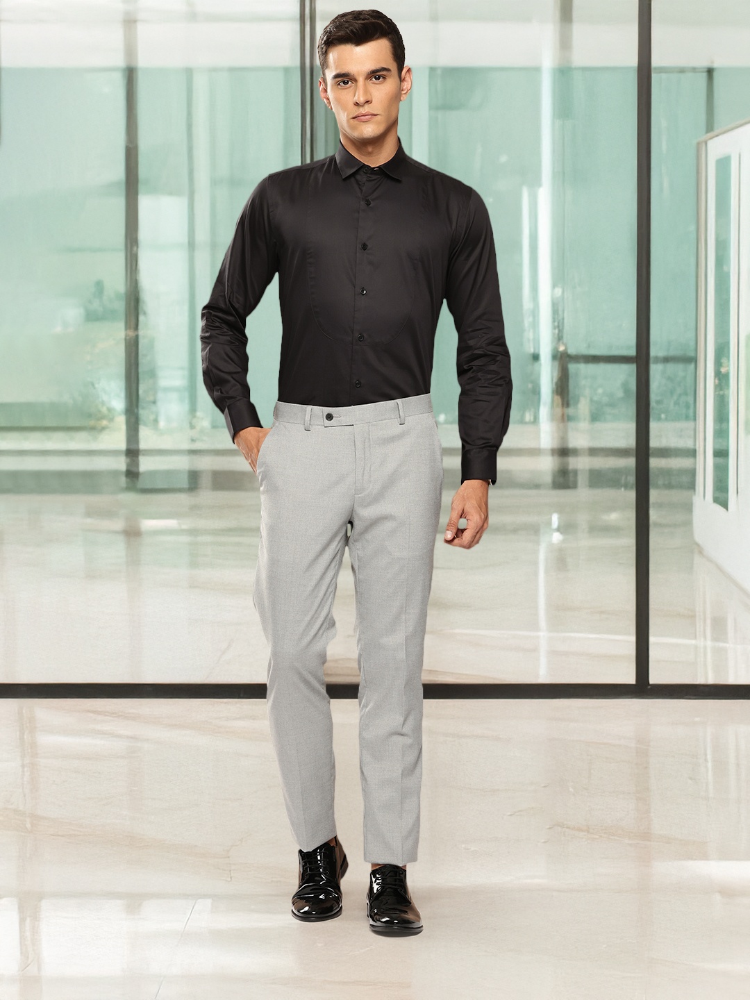 

INVICTUS Signature Pure Cotton Formal Shirt, Black