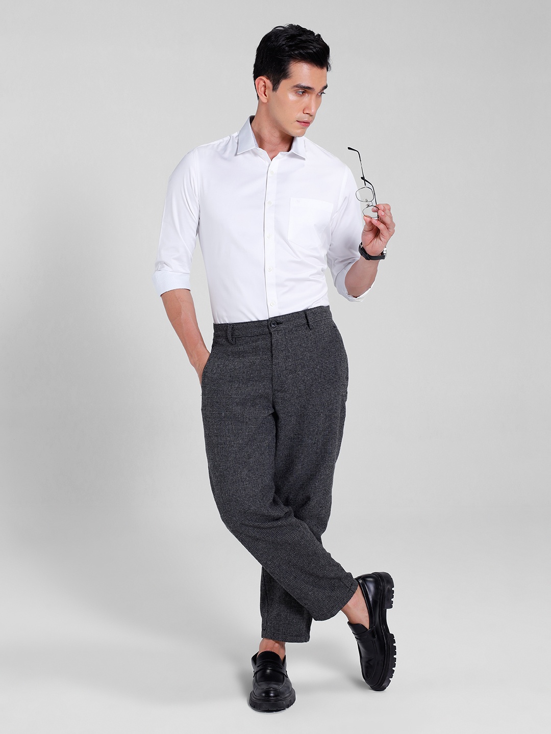 

INVICTUS Signature Pure Cotton Slim Fit Formal Shirt, White