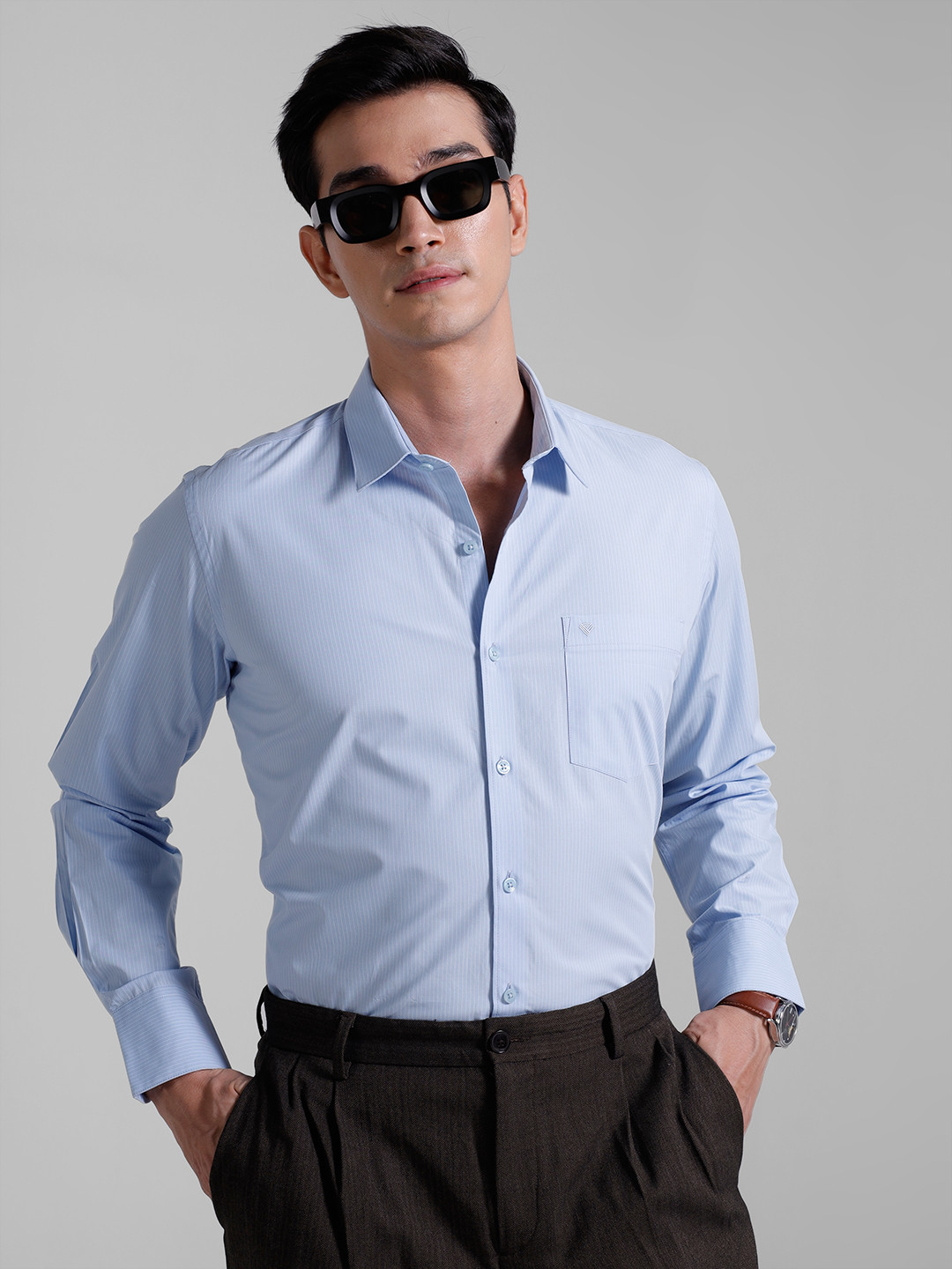 

INVICTUS Signature Vertical Stripes Pure Cotton Formal Shirt, Blue