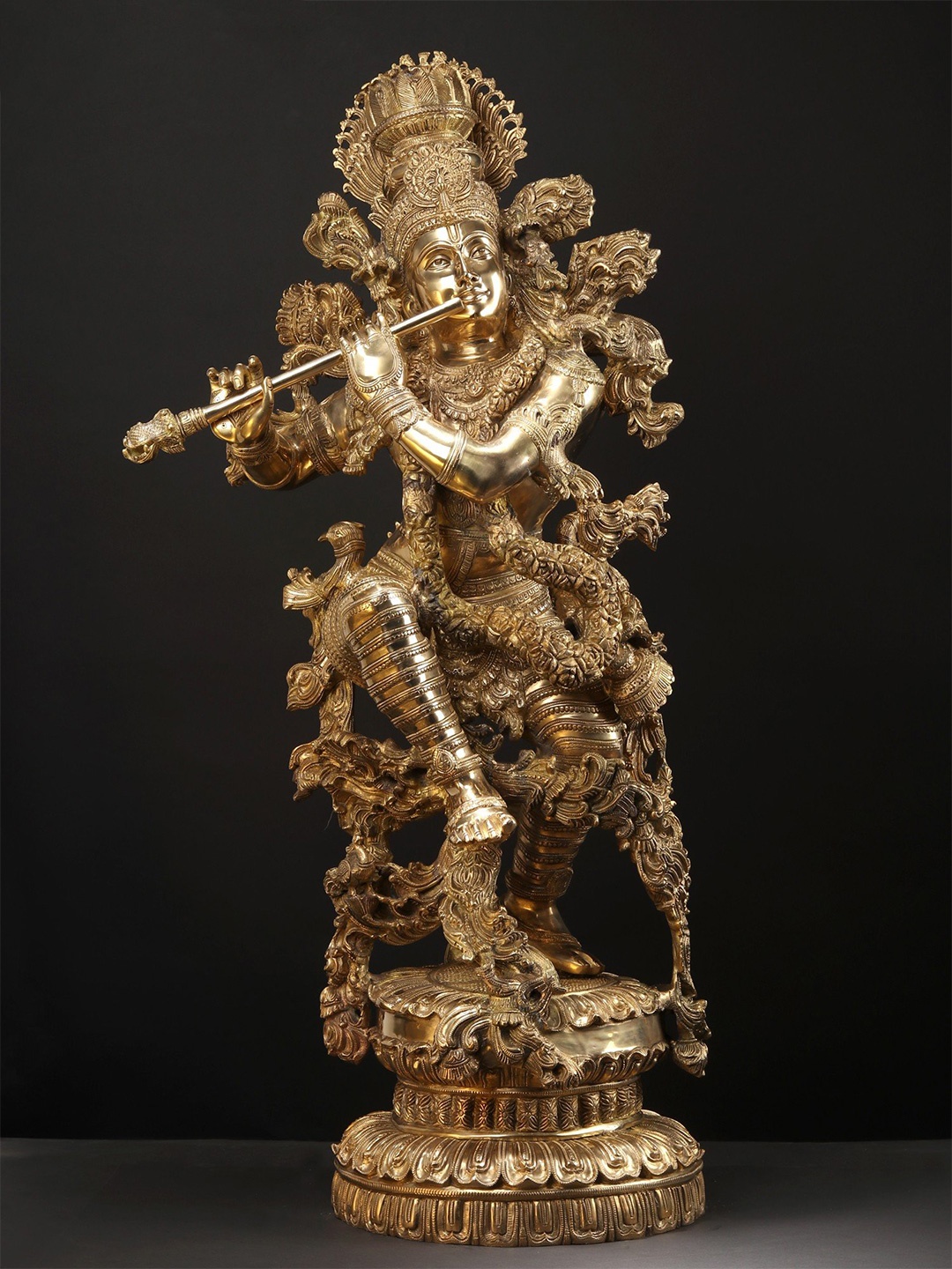 

Exotic India Gold-Toned Religious Idol Showpiece