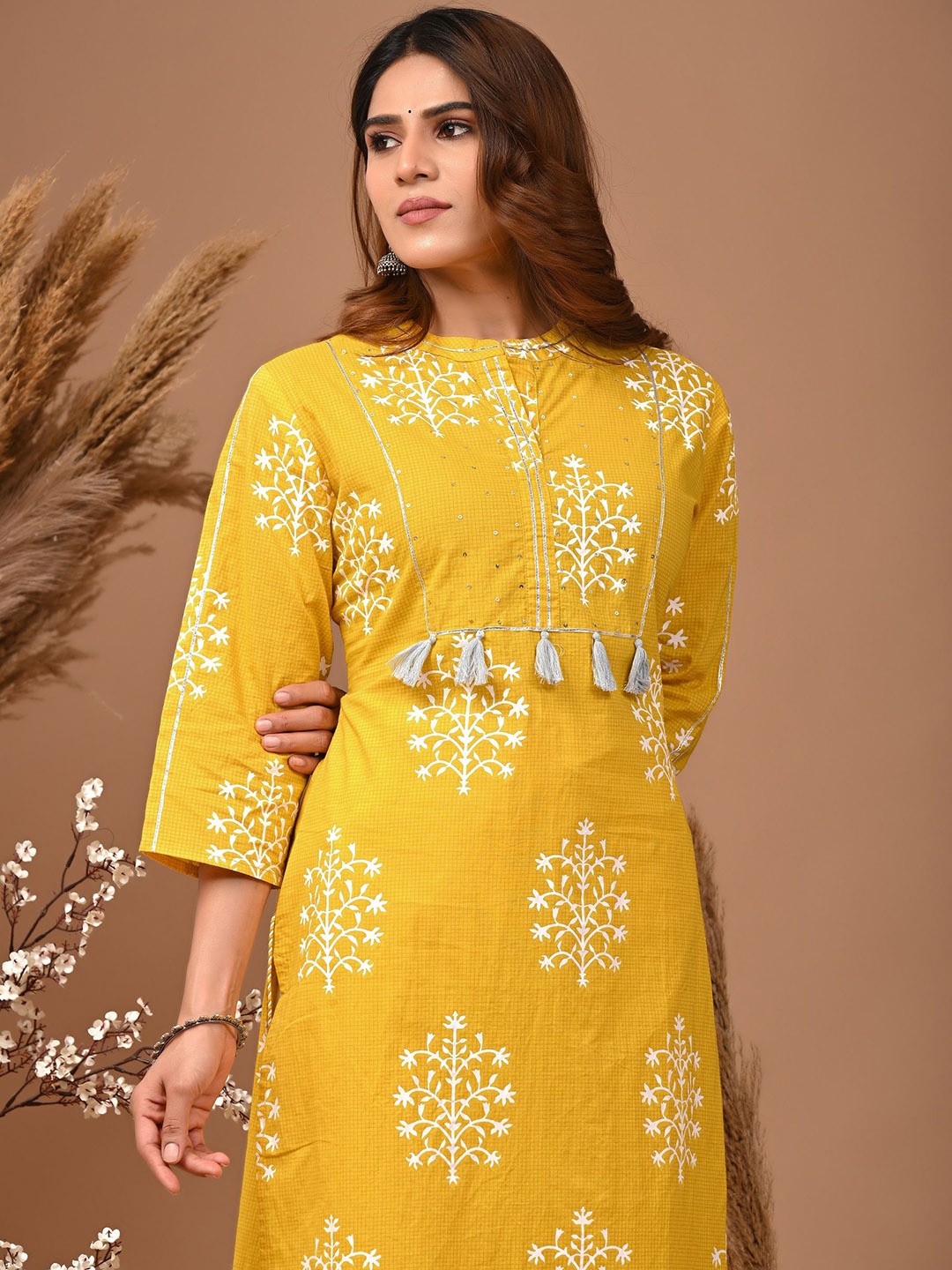 

Rimeline Floral Printed Mandarin Collar Pure Cotton Straight Kurta, Yellow