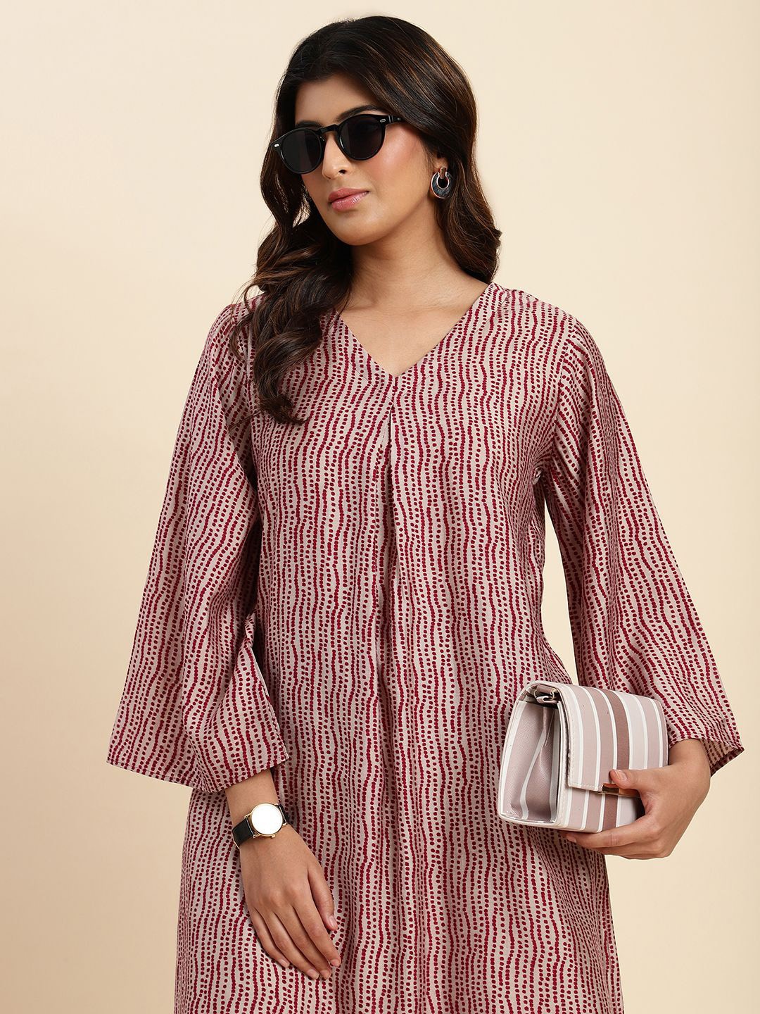 

V TRADITION Geometric Printed Regular Kurta with Trouser, Off white