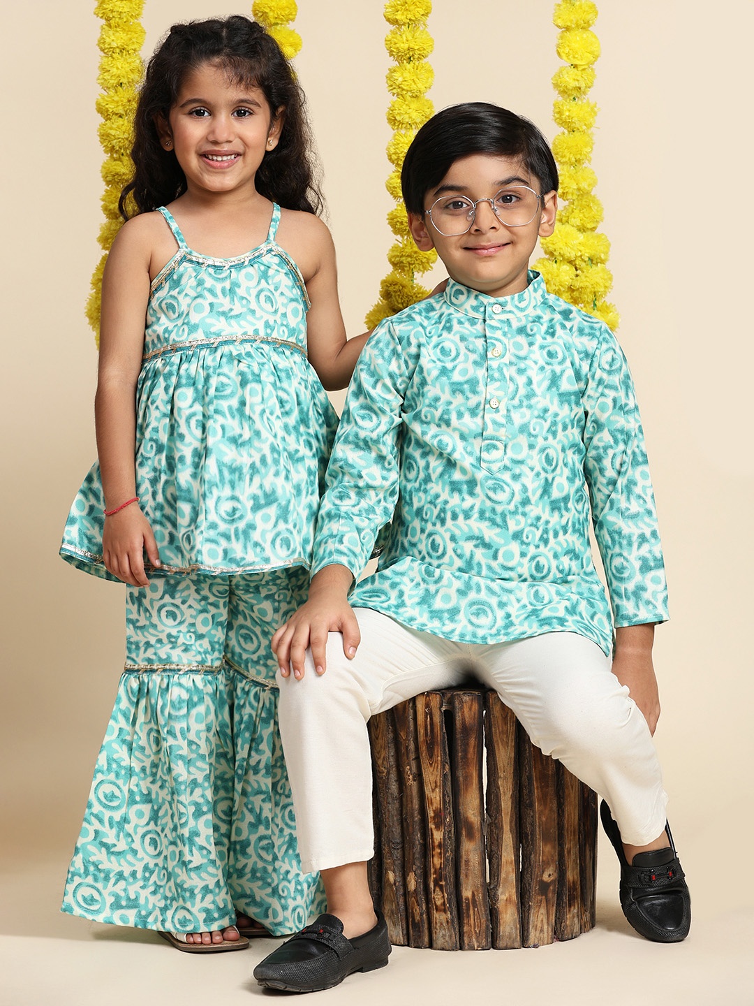 

Cutiekins Girls Abstract Printed Gotta Patti A-Line Kurta with Sharara, Off white