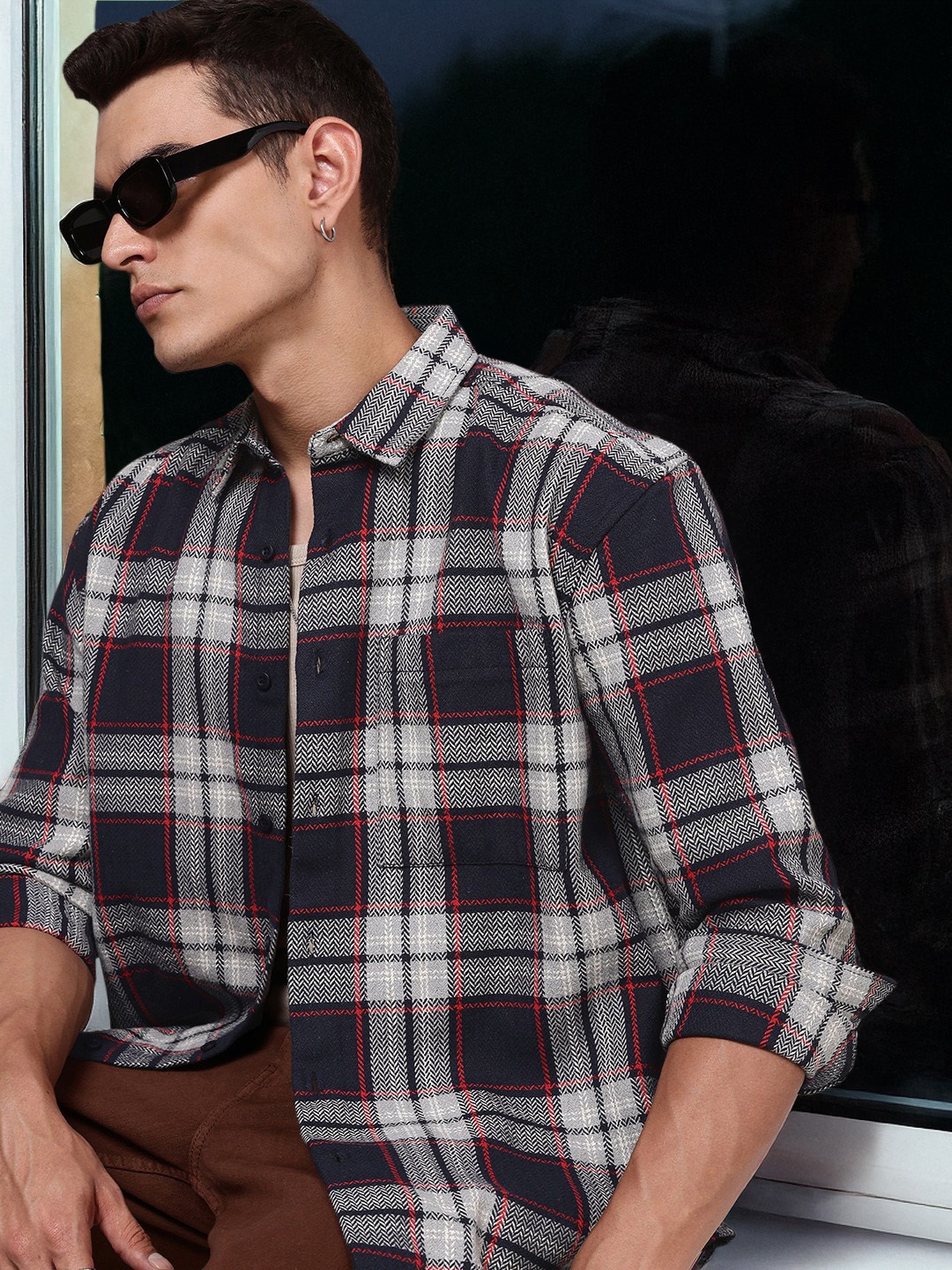 

The Roadster Life Co. Relaxed Fit Self Checked Casual Shacket, Navy blue