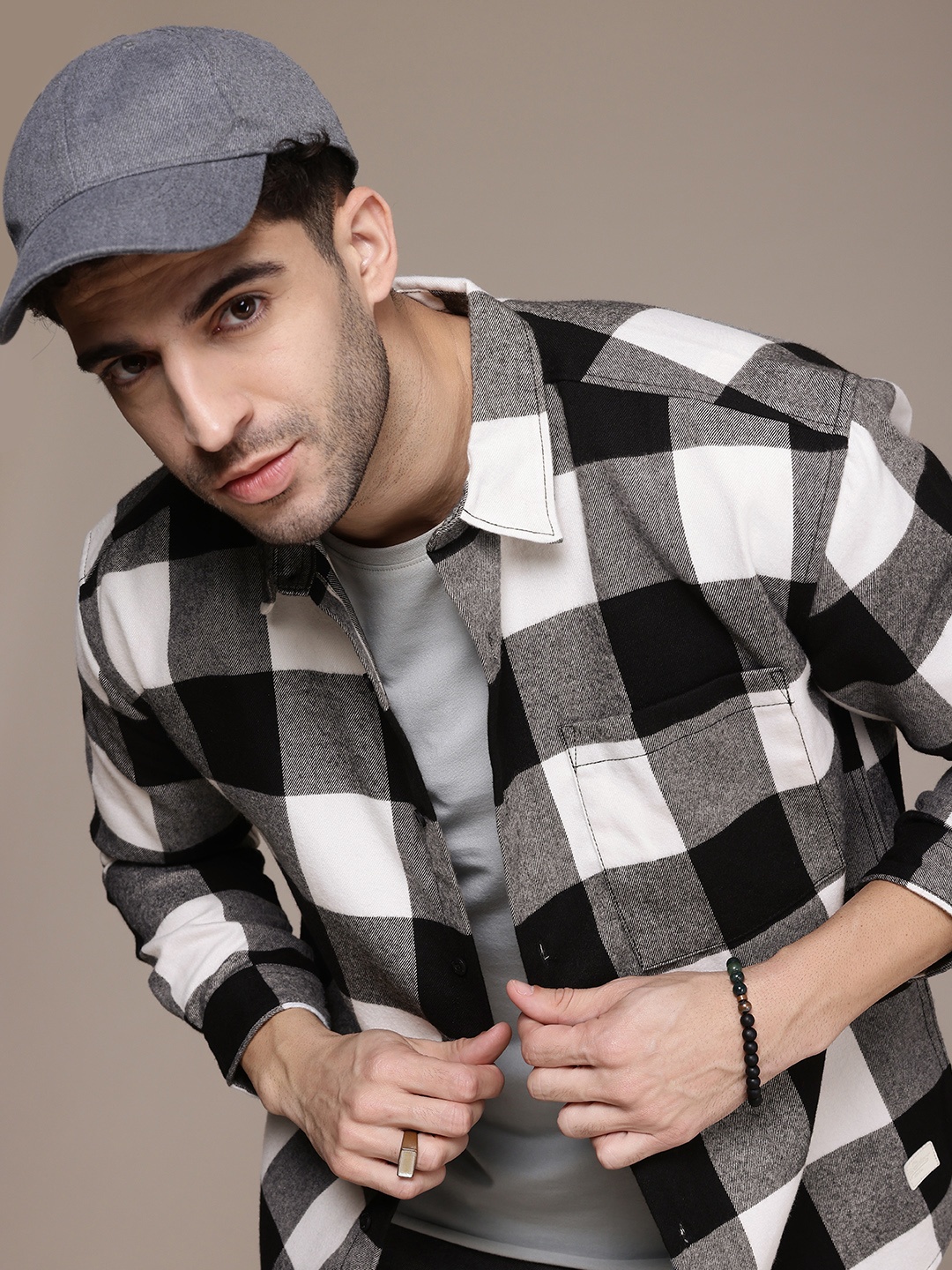 

The Roadster Life Co. Flannel Buffalo Checks Drop-Shoulder Relaxed Fit Casual Shacket, White