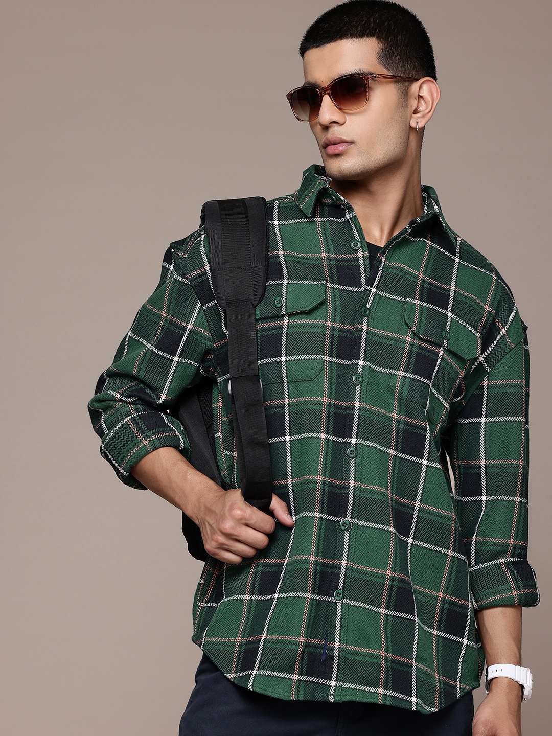 

The Roadster Lifestyle Co. Men Checked Casual Shacket, Green