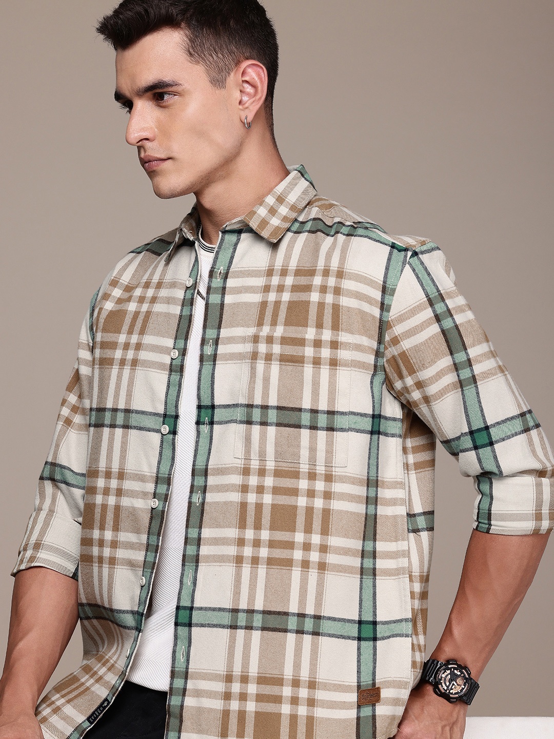

The Roadster Life Co. Relaxed Fit Checked Casual Shirt, Beige