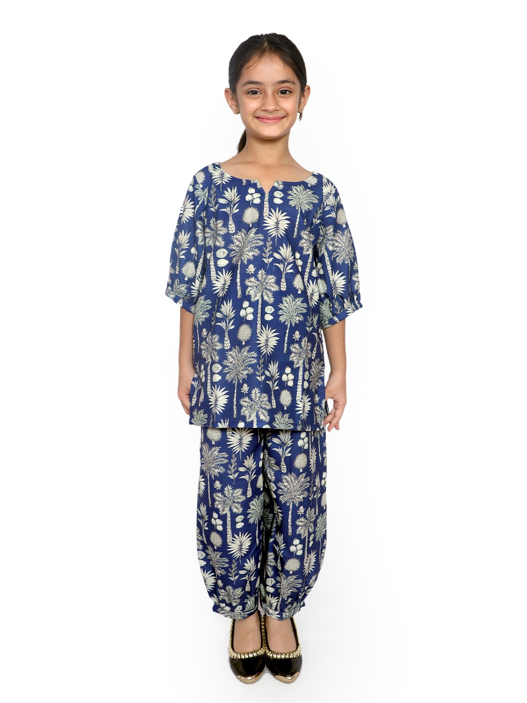 

TILISM Girls Printed Pure Cotton Kurta With Salwar, Navy blue