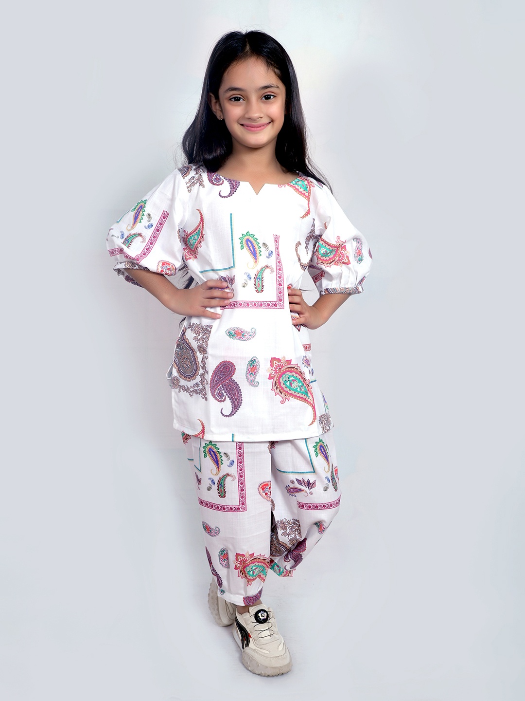 

TILISM Girls Printed Pure Cotton Kurta With Salwar, White