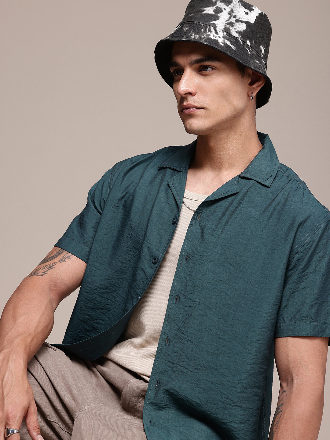 

The Roadster Life Co. Relaxed Fit Drop-Shoulder Sleeves Casual Shirt, Teal