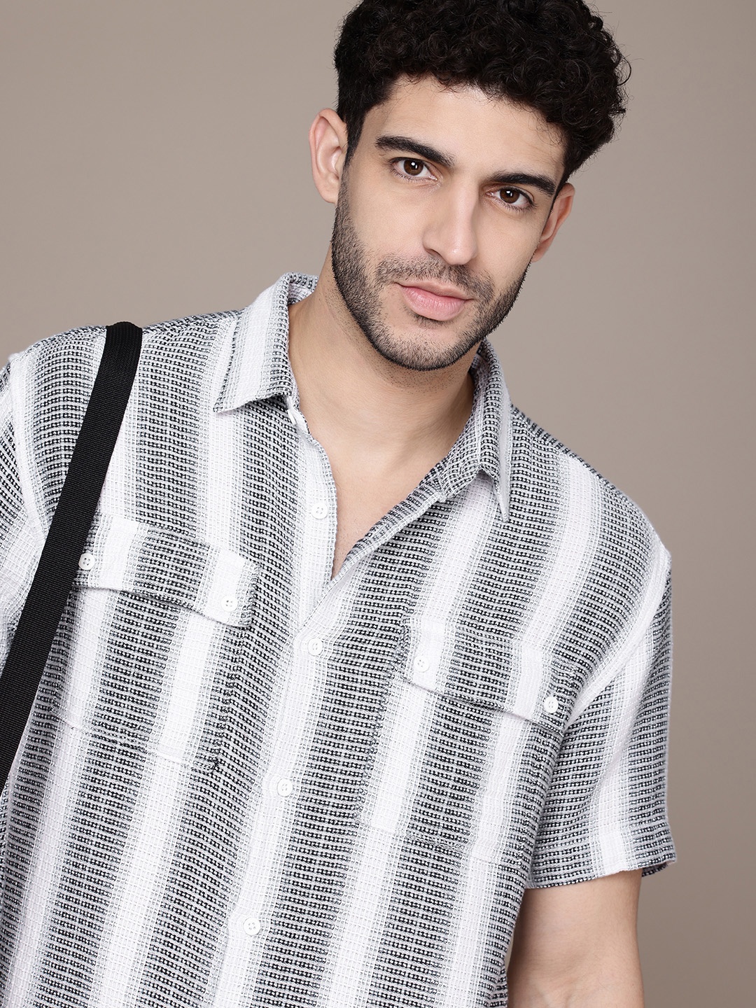 

The Roadster Life Co. Striped Pure Cotton Casual Shirt, Black
