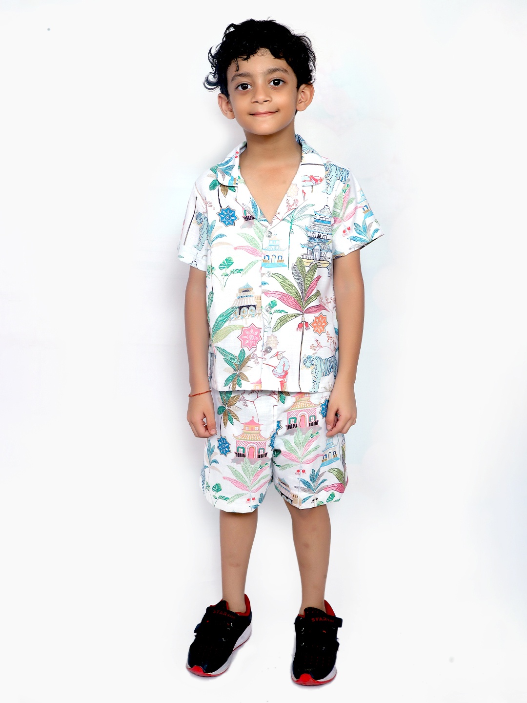 

TILISM Boys Printed Shirt with Shorts, White