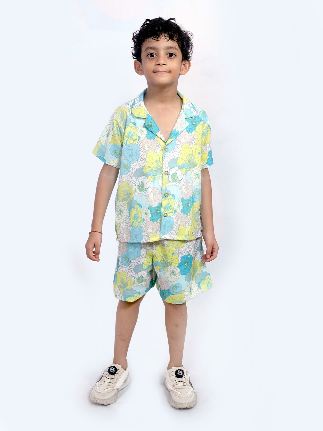 

TILISM Boys Printed Shirt with Shorts, Green