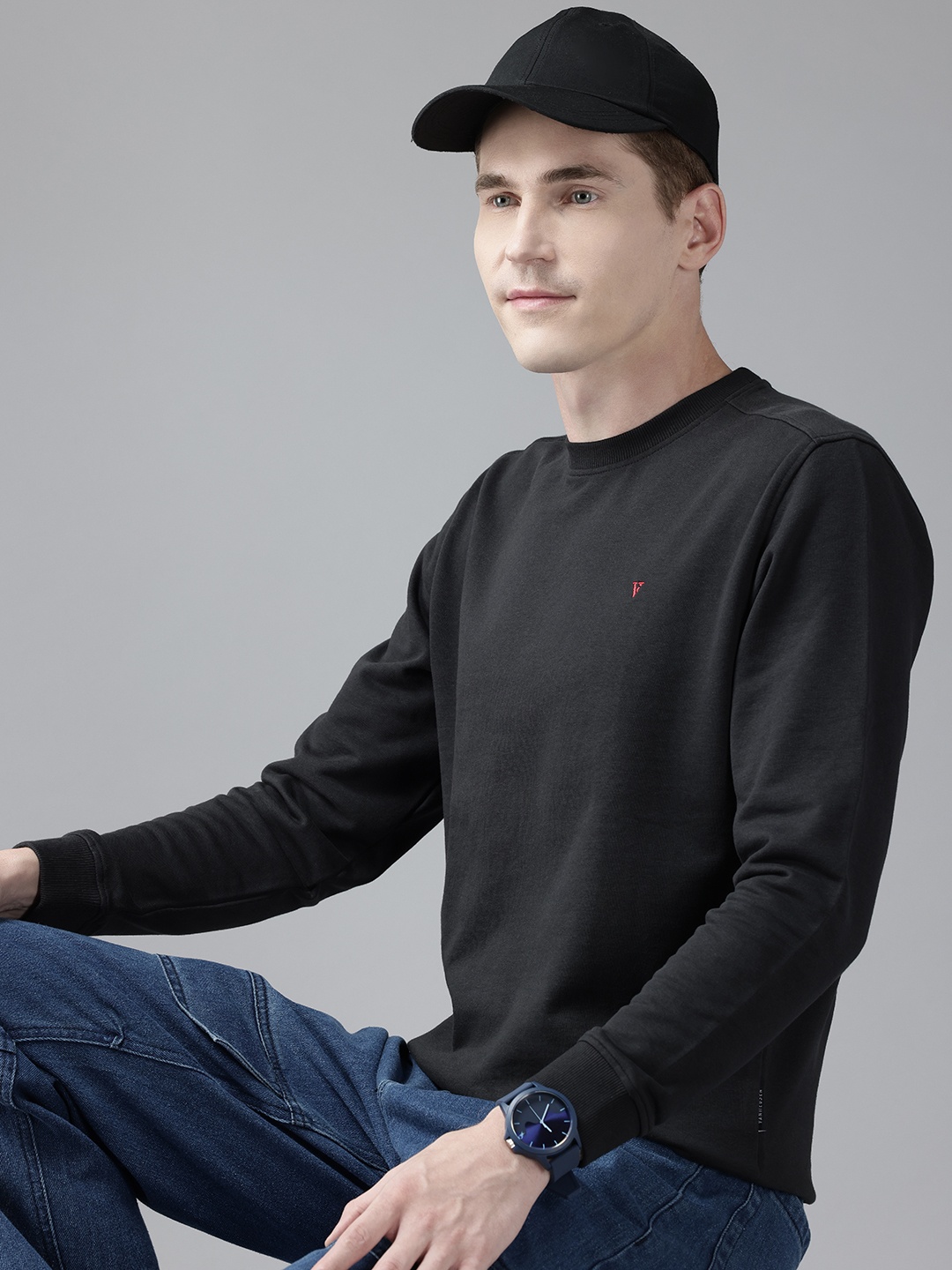 

Van Heusen Sport Sweatshirt with Brand-Logo Detailing, Black