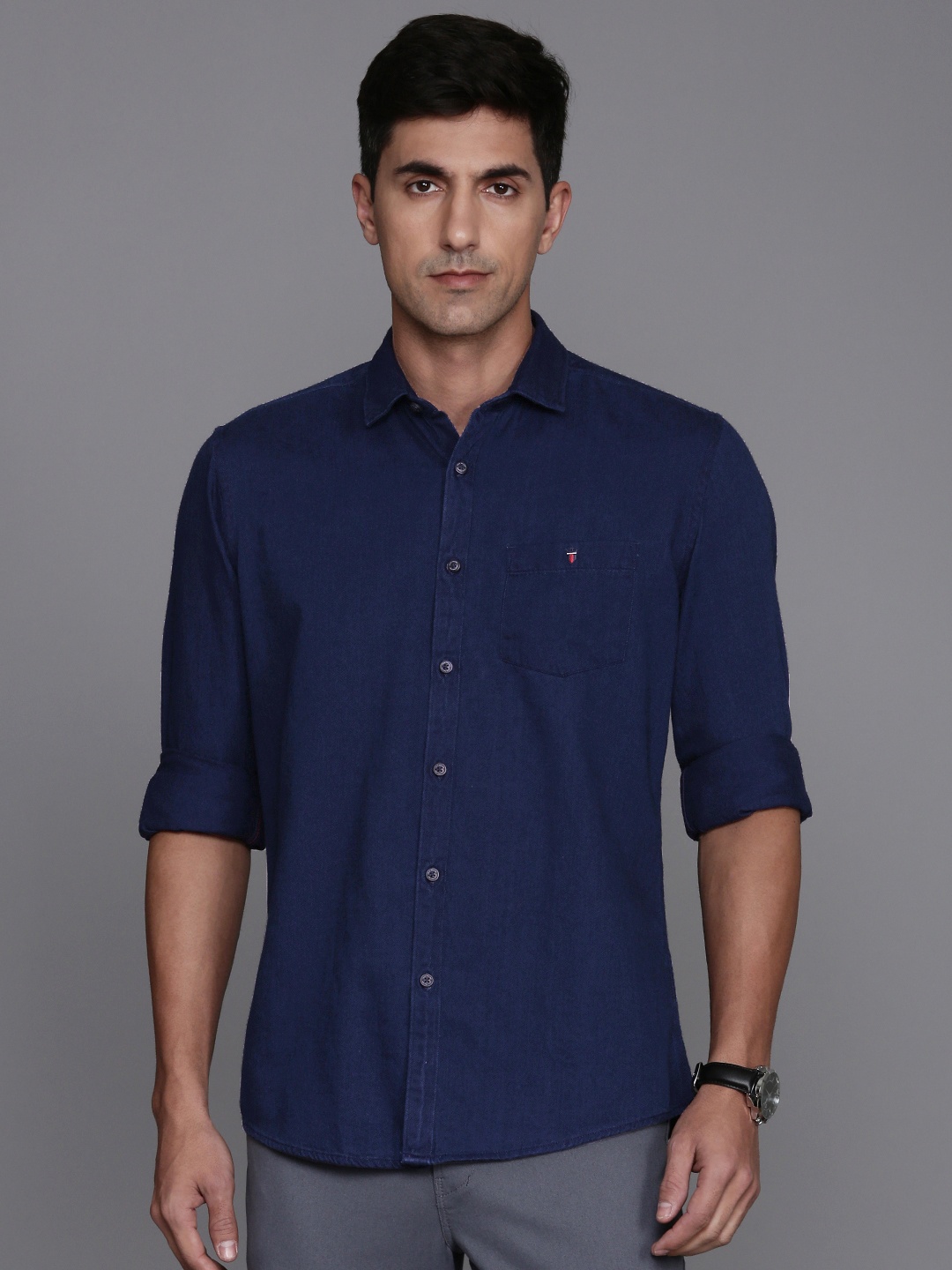 

Louis Philippe Jeans Pure Cotton Slim Fit Denim Casual Shirt, Navy blue