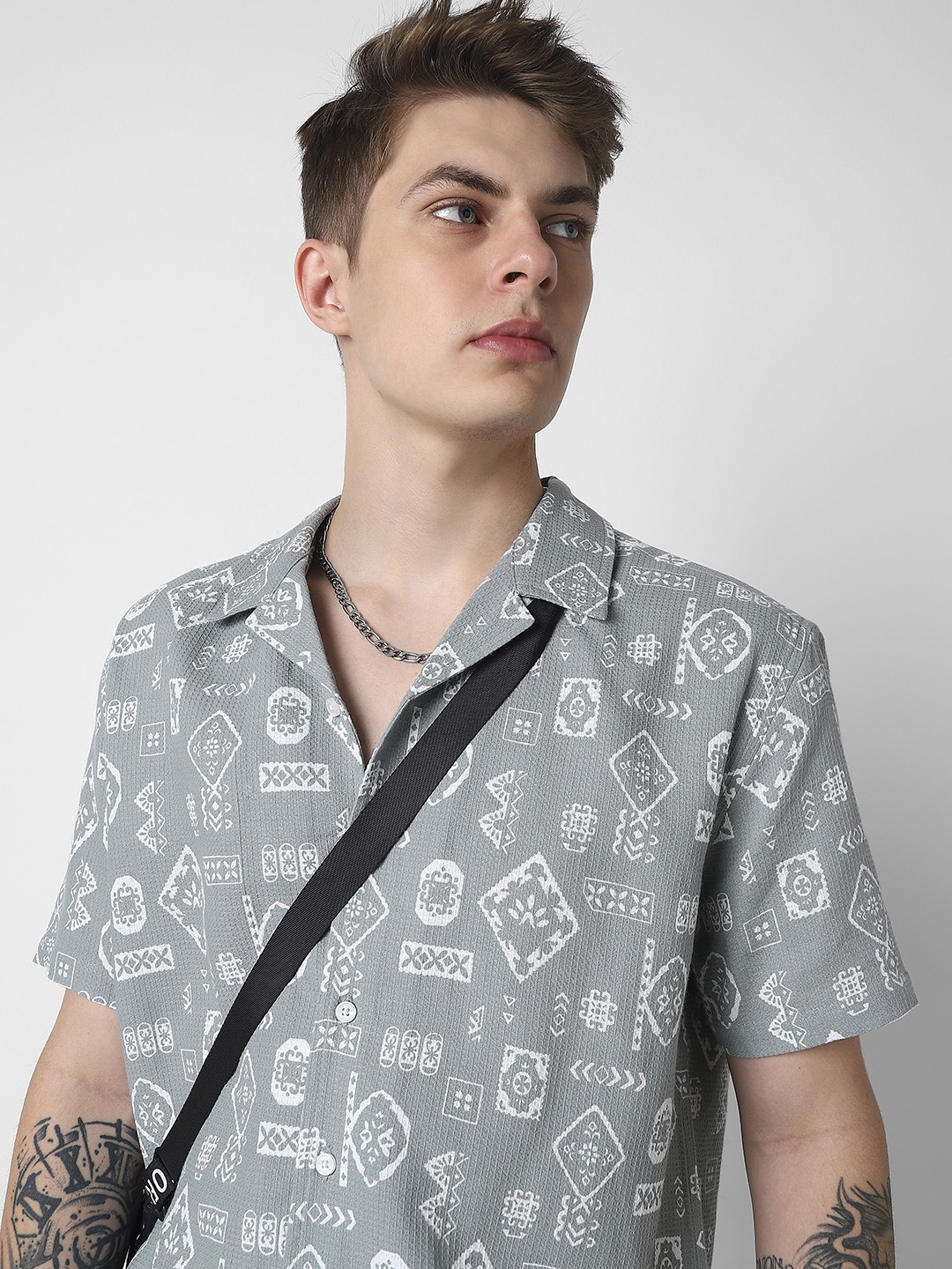 

VASTRADO Men Classic Opaque Printed Casual Shirt, Grey