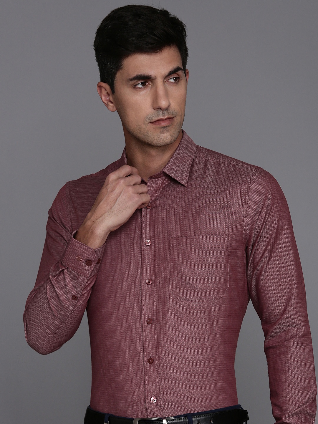 

Louis Philippe Pure Cotton Self-Design Textured Slim Fit Formal Shirt, Maroon