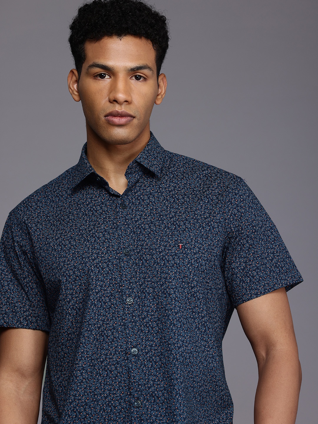

Louis Philippe Sport Slim Fit Floral Printed Pure Cotton Casual Shirt, Navy blue