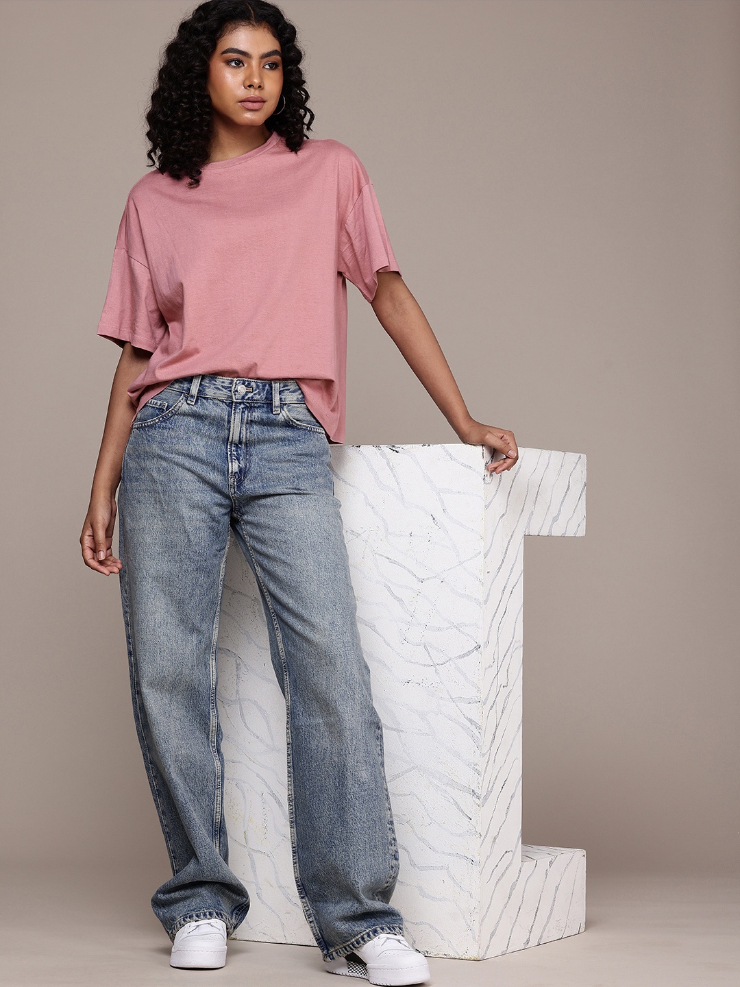 

The Roadster Life Co. Drop-Shoulder Sleeves Boxy Pure Cotton T-shirt, Pink